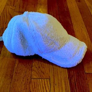 Super cute AE hat ! Never worn , without tags